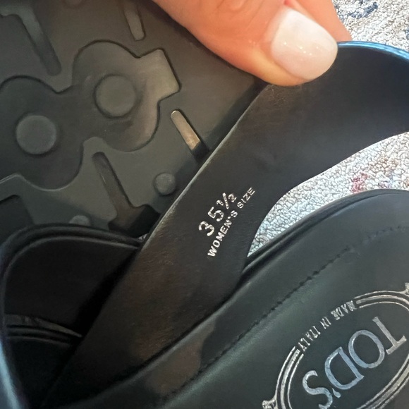 Tod’s Black Leather slingback Sandals 35 1/2 - Picture 3 of 5